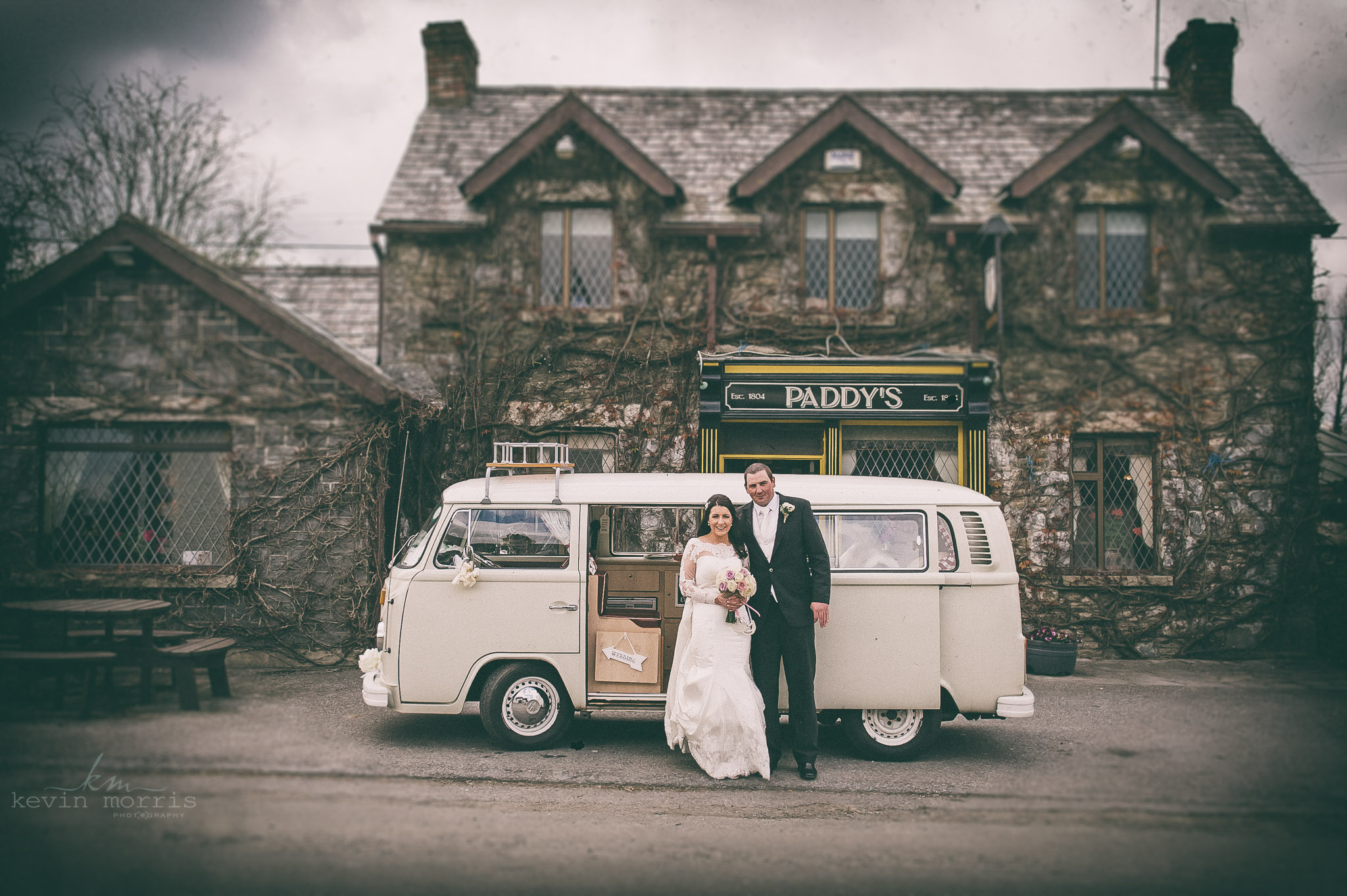 Eilis & Garrett and their fab retro VW wedding camper van